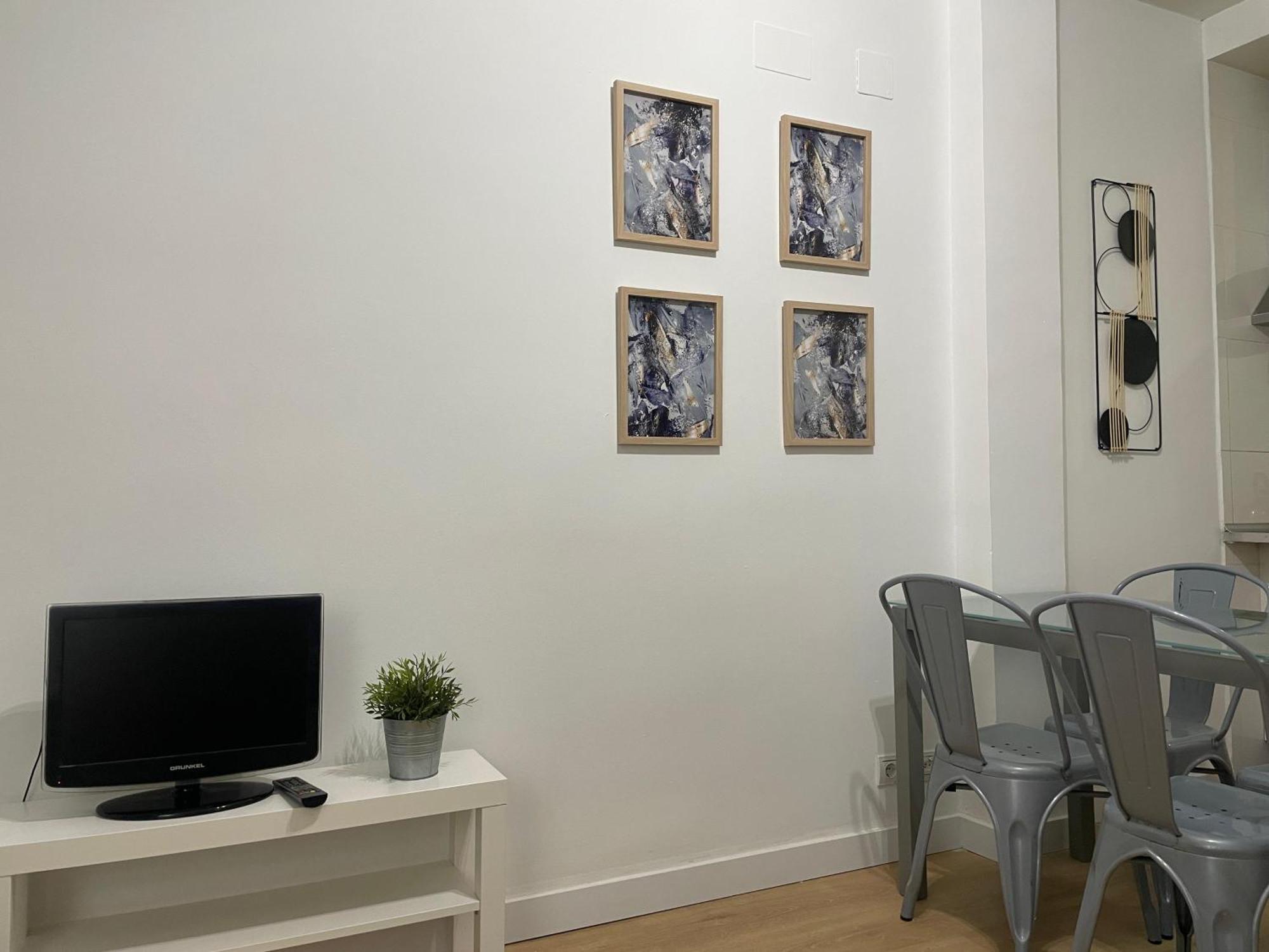 Plaza Rio B Apartment Madrid Exterior foto